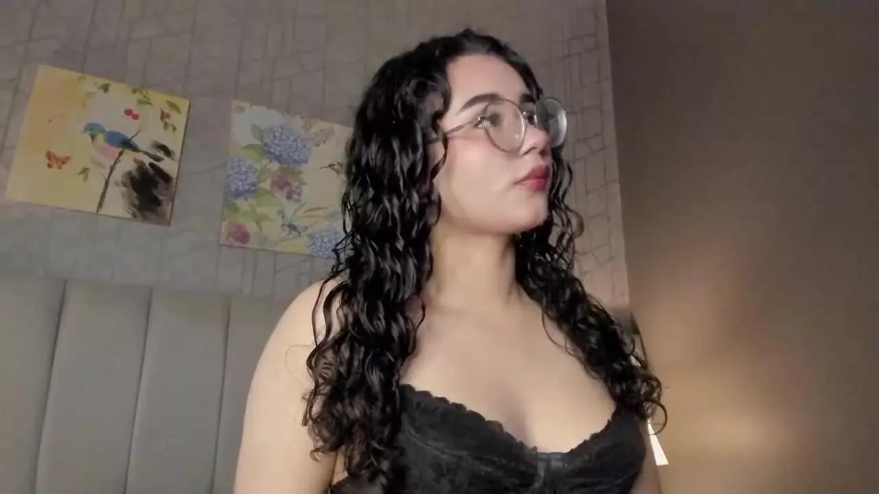 SwweetMoon on Streamray 