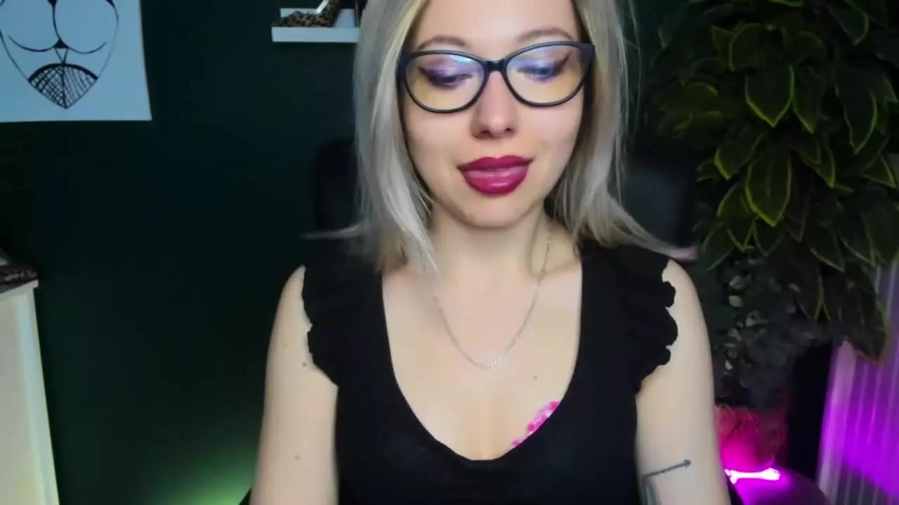 tasty_Heidi on Streamray 