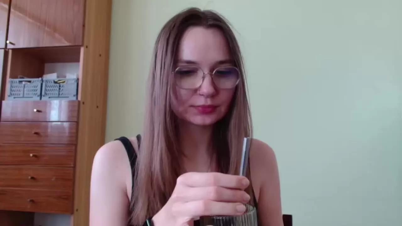 tastyELLYY on Streamray 