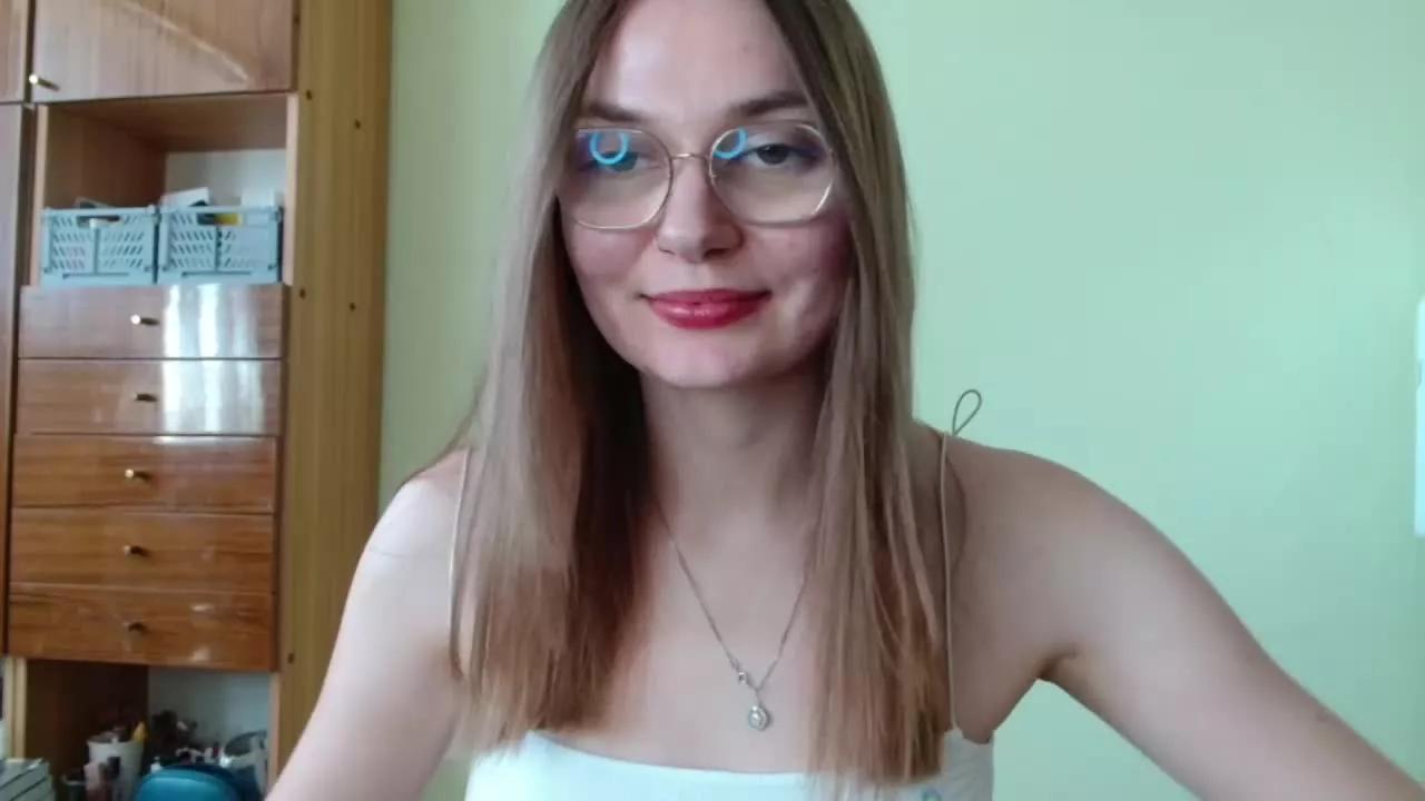 tastyELLYY on Streamray 