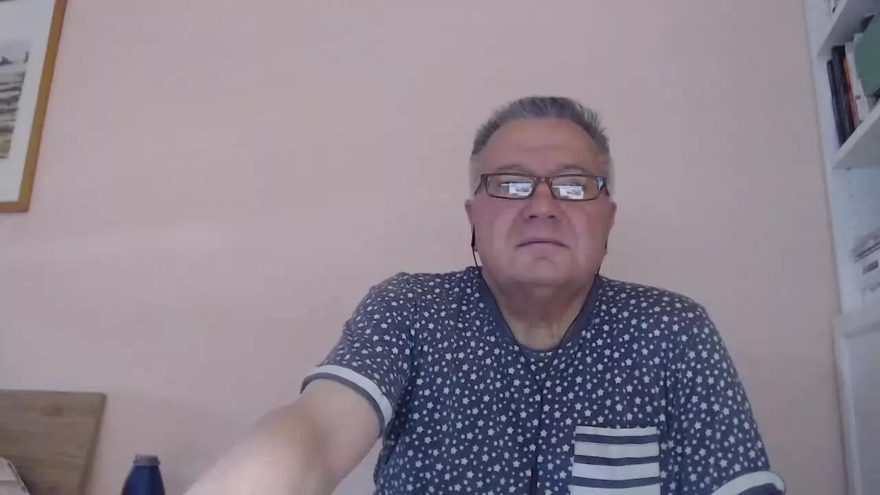 YOU6me on Streamray
