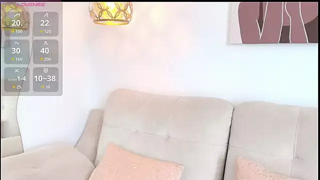 Alana-Jones on StripChat
