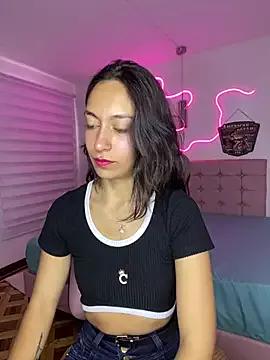 Alaska_euphoria on StripChat 