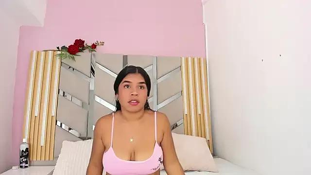 AlyahGrey on StripChat 