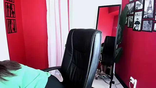 AnaMills on StripChat 