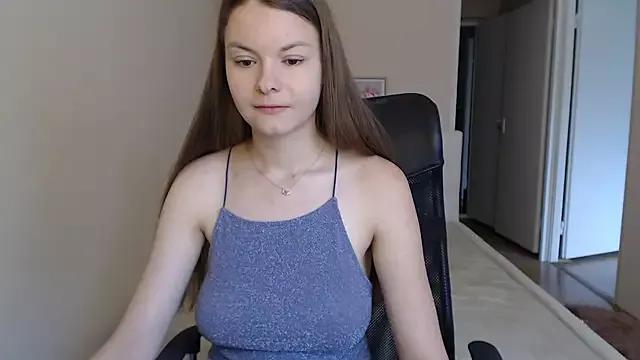AnnaSweet18 on StripChat 
