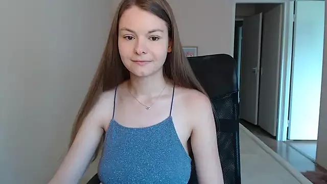 AnnaSweet18 on StripChat 