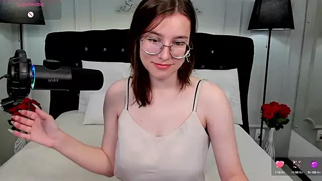 AnnyNextDoor on StripChat 
