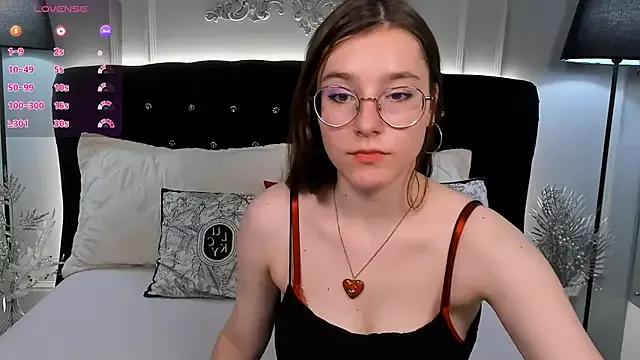 AnnyNextDoor on StripChat 