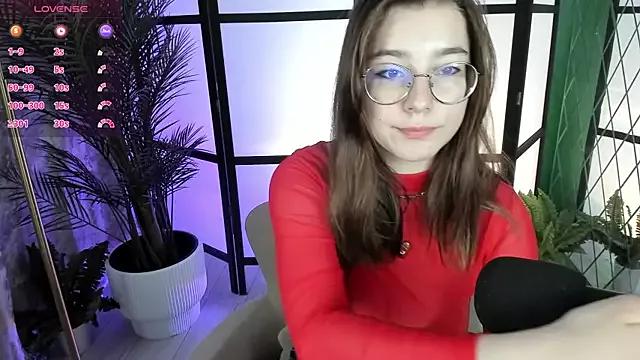 AnnyNextDoor on StripChat 