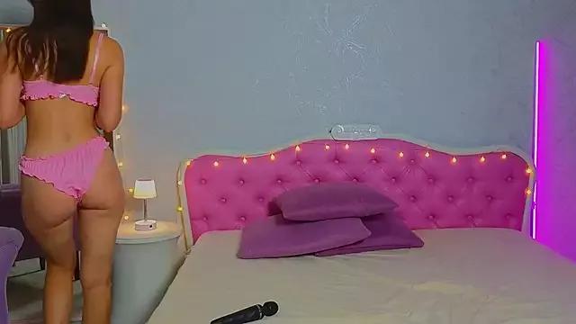 Ariana_Petite on StripChat 
