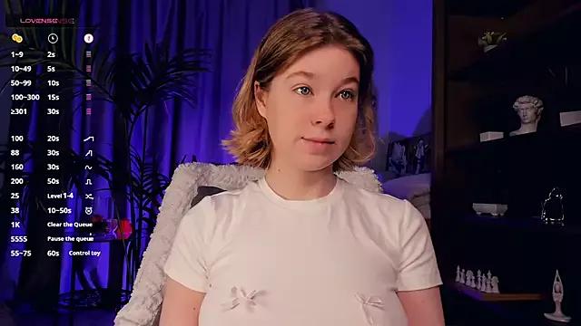 AriaraNoir on StripChat 