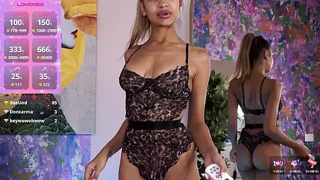 AshaYuva on StripChat 