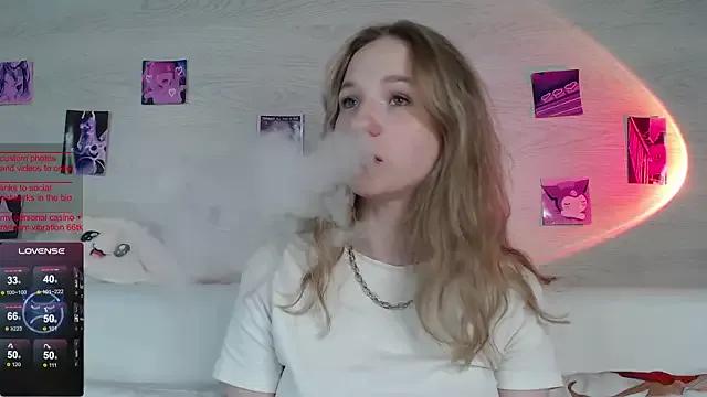 b4by_Emilia on StripChat 