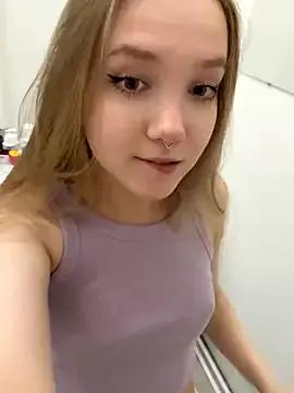 bambi_lu on StripChat 