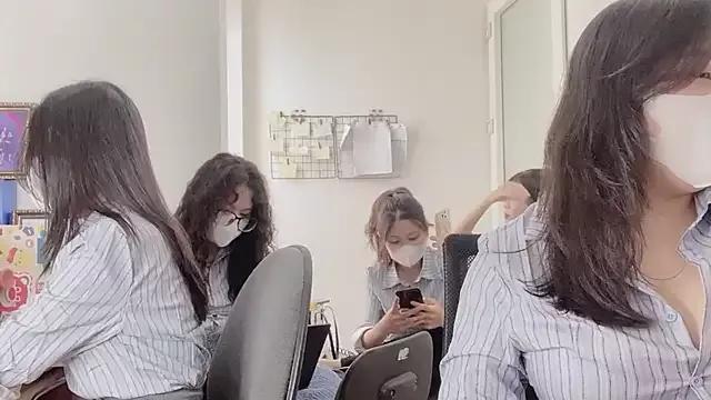 Bamboo_Swetie on StripChat 