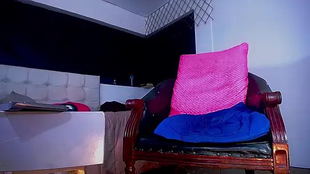 bellatrixx_69 on StripChat 