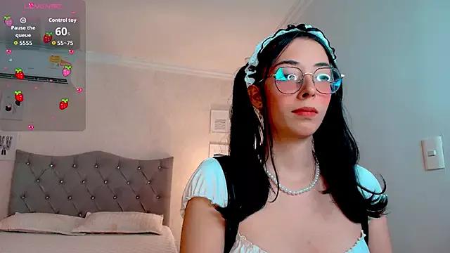brooklove_doll on StripChat