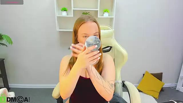 Bunny_Luvv on StripChat 