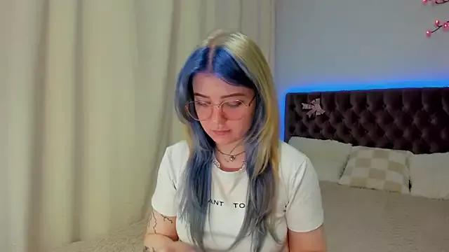 Ella_Mayers on StripChat 