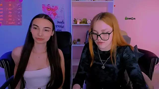 ellie_fire1 on StripChat 