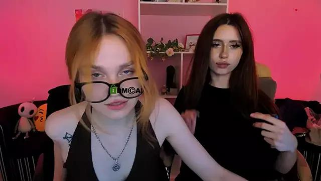 ellie_fire1 on StripChat 