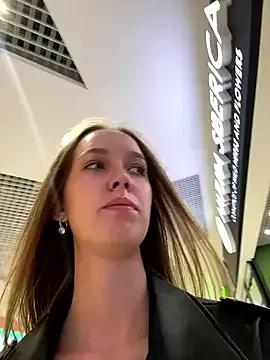 ElliRose on StripChat 