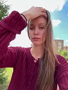 ElliRose on StripChat 