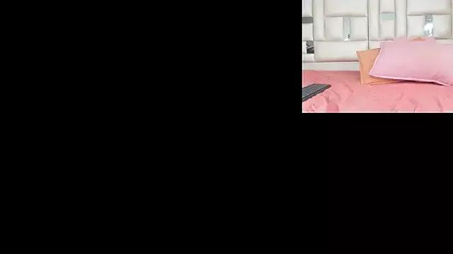emmacurvy on StripChat 