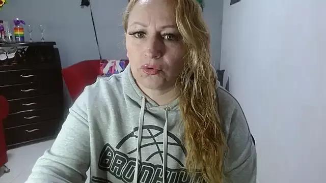 emperabigbootybigass on StripChat 