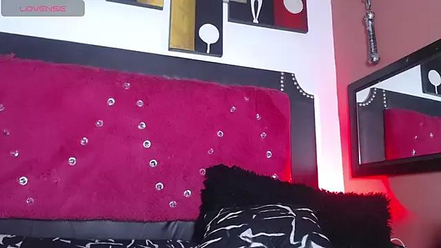 Engeelll on StripChat 