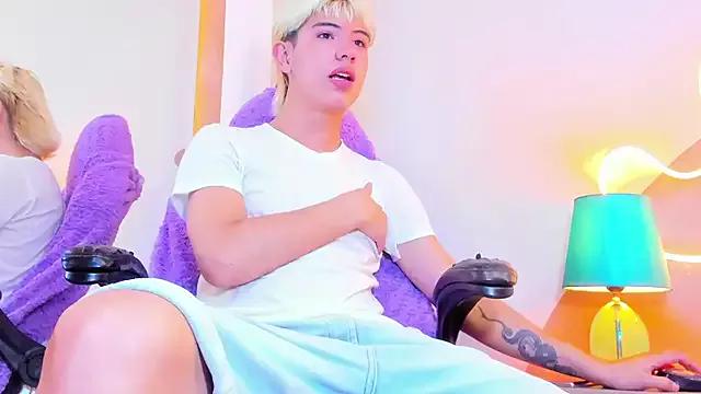 Enrrixxx_ on StripChat 