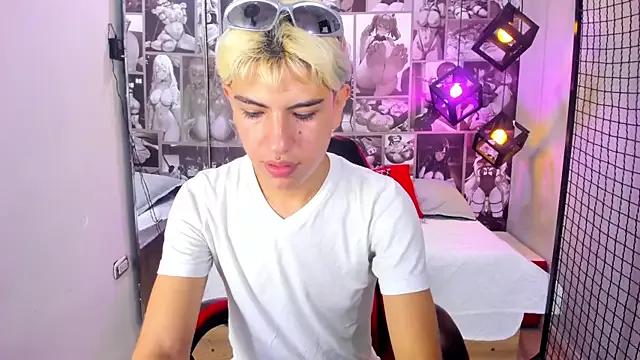 Enrrixxx_ on StripChat 