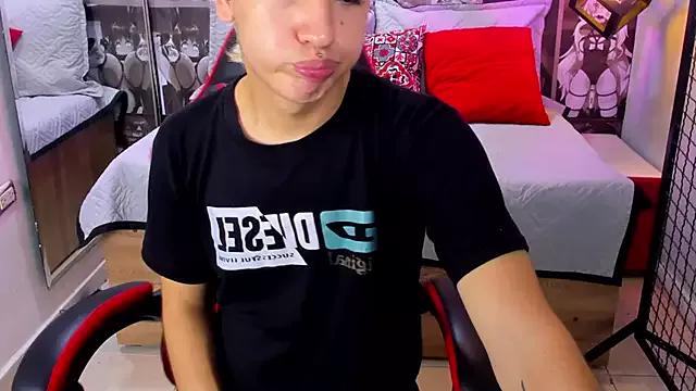Enrrixxx_ on StripChat 
