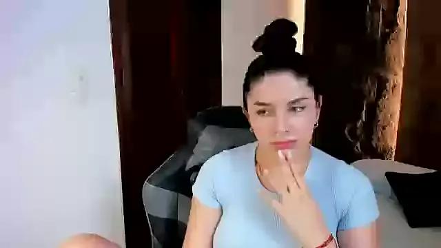 evelin_lopezz on StripChat 