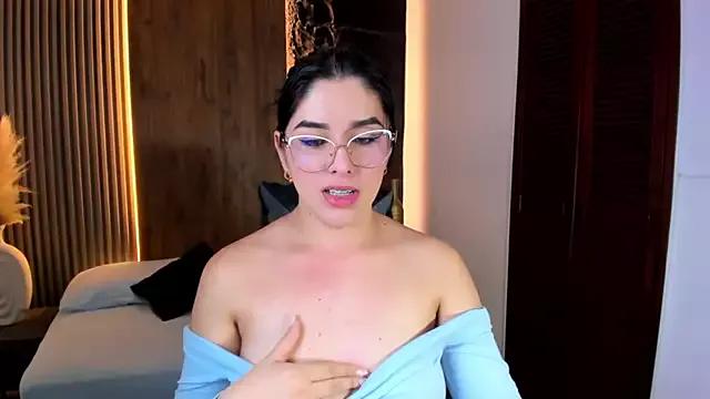 evelin_lopezz on StripChat 