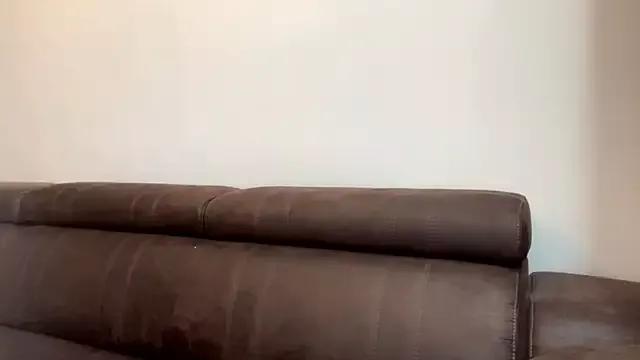 EveWontLeave on StripChat