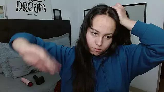 Eymmy_24 on StripChat 