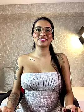 genesissara on StripChat 