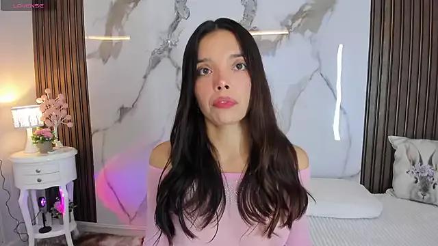 hannahill69 on StripChat 
