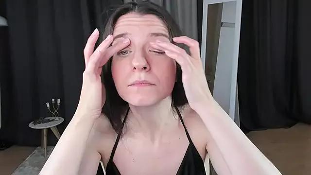 helentasty on StripChat 