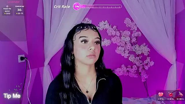 Holly_Bms on StripChat 