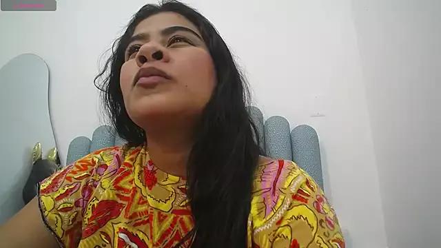 iniyalaboni on StripChat 