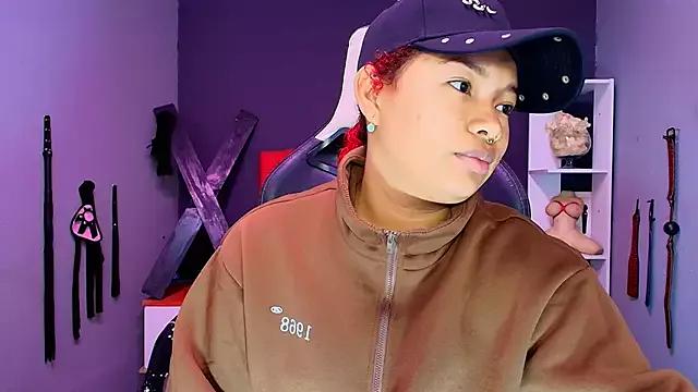 JadaRoberts on StripChat 