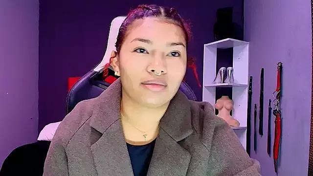 JadaRoberts on StripChat 