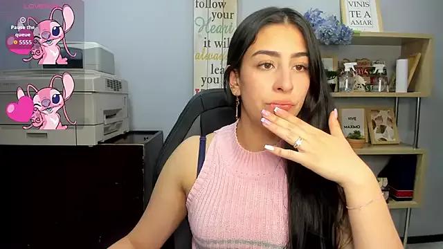 Katty_love01 on StripChat 