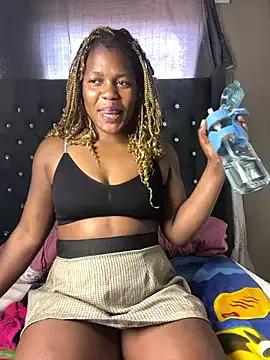 Kikie23 on StripChat 