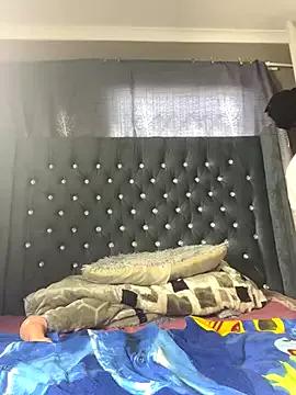 Kikie23 on StripChat 
