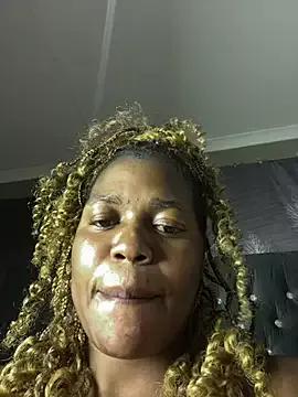 Kikie23 on StripChat 