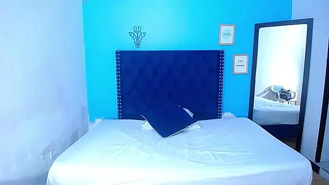 kinky_redhead18 on StripChat 